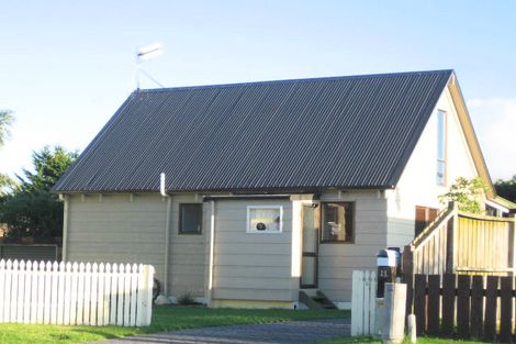 Photo of property in 11 Aaron Court, Paraparaumu Beach, Paraparaumu, 5032