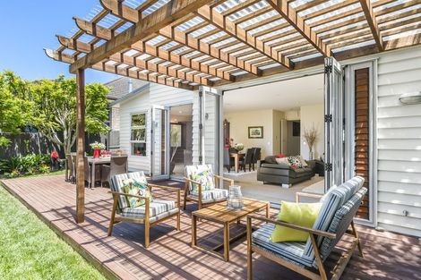 Photo of property in 20a Glenross Drive, Wattle Downs, Auckland, 2103