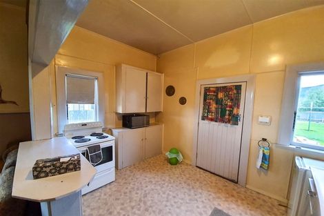 Photo of property in 17 George Street, Waimate, 7924