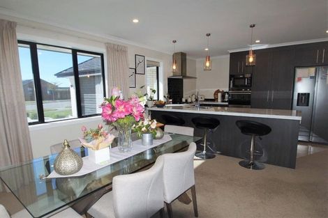 Photo of property in 25 Bill Harvey Drive, Halswell, Christchurch, 8025