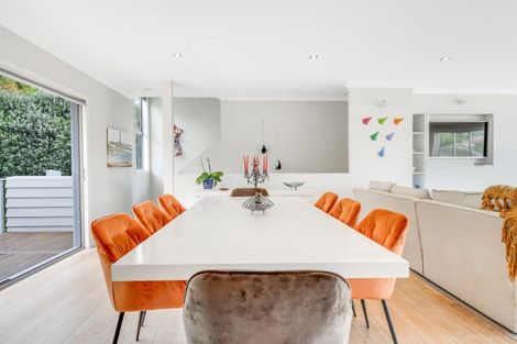 Photo of property in 25 Endymion Place, Half Moon Bay, Auckland, 2012