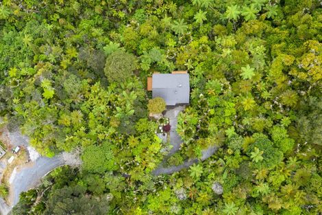 Photo of property in 53 Rimu Road, Oratia, Auckland, 0604