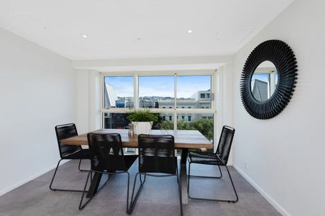 Photo of property in 4c/5 Kent Terrace, Mount Victoria, Wellington, 6011