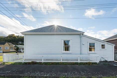 Photo of property in 300 Williamson Street, Thames, 3500