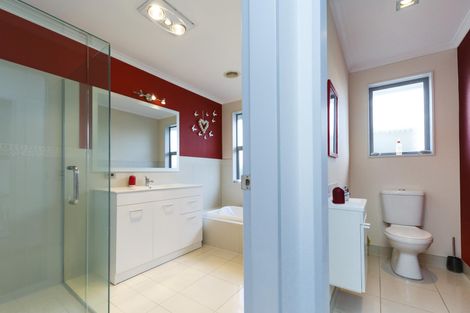 Photo of property in 16 Liberty Grove, Kelvin Grove, Palmerston North, 4414