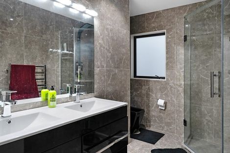 Photo of property in 31a Coniston Avenue, Te Atatu South, Auckland, 0610