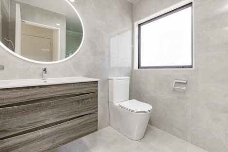 Photo of property in 5/2 Smiths Avenue, Papakura, 2110