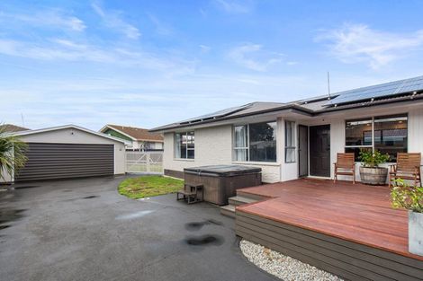 Photo of property in 14 Korora Street, Bromley, Christchurch, 8062