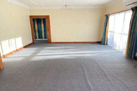 Photo of property in 45 Cambridge Terrace, Waiwhetu, Lower Hutt, 5010