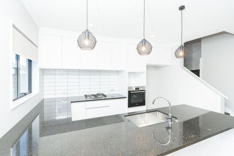 Photo of property in 10/15 Onukutara Place, Huntington, Hamilton, 3281