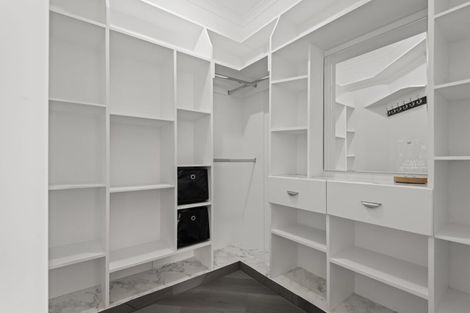 Photo of property in 9 Alpine Grove, Kelvin Grove, Palmerston North, 4414