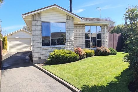 Photo of property in 11 Gibbs Drive, Woodend, 7610