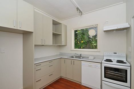 Photo of property in 35 Seaview Terrace, Northland, Wellington, 6012