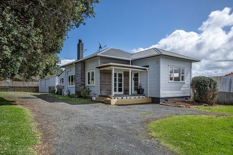 Photo of property in 1 Whimp Avenue, Onerahi, Whangarei, 0110