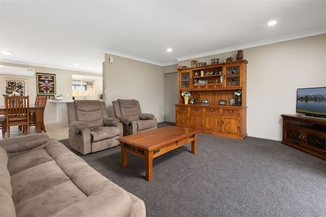 Photo of property in 108 Pacific View Road, Papamoa Beach, Papamoa, 3118