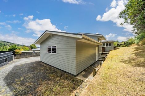 Photo of property in 11a Norana Road, Maoribank, Upper Hutt, 5018