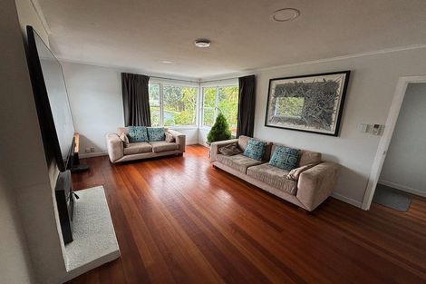 Photo of property in 30 Atkinson Road, Titirangi, Auckland, 0604