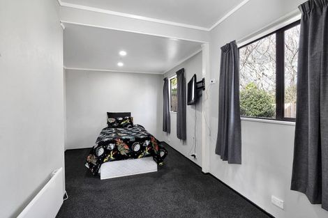 Photo of property in 92 Heta Road, Highlands Park, New Plymouth, 4312
