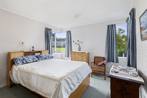 Photo of property in 1/8 Fernlea Rise, Bayview, Auckland, 0629