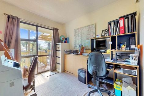 Photo of property in 9 Miranda Place, Springfield, Rotorua, 3015