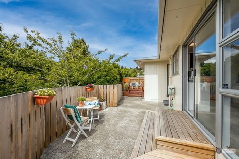 Photo of property in 38 Holborn Drive, Stokes Valley, Lower Hutt, 5019