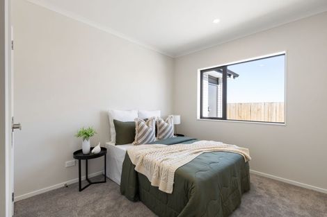 Photo of property in 2/1 Mitcham Avenue, Forest Lake, Hamilton, 3200