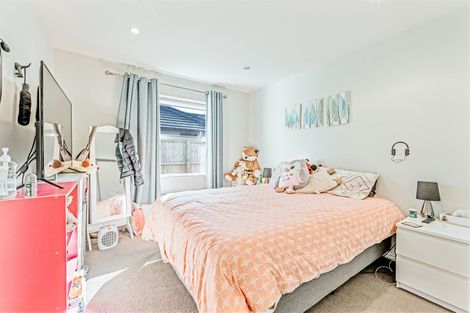 Photo of property in 9 The Runway, Wigram, Christchurch, 8042