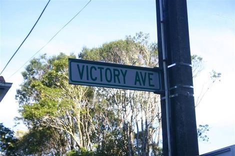 Photo of property in 16 Victory Avenue, Karori, Wellington, 6012