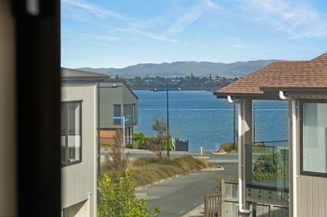 Photo of property in 3 Ocean Breeze Avenue, Hobsonville, Auckland, 0616