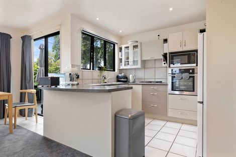 Photo of property in 1 Trist Place, Edgeware, Christchurch, 8013