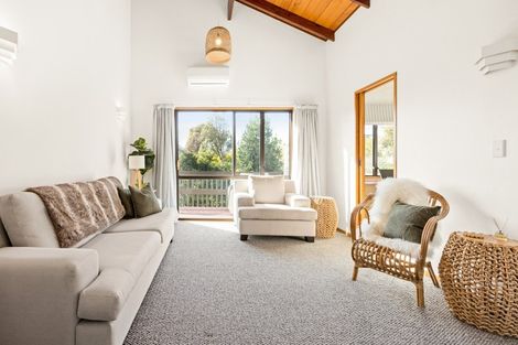 Photo of property in 3a Tauroa Road, Havelock North, 4130