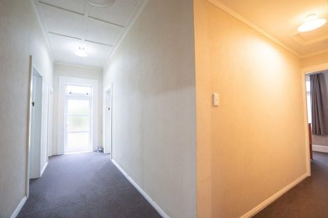 Photo of property in 92 Roy Street, Palmerston North, 4410