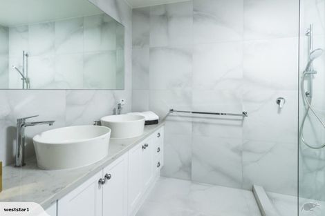 Photo of property in 2/15 Saltburn Road, Milford, Auckland, 0620