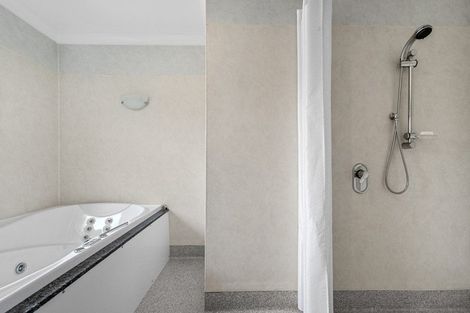 Photo of property in 29 Sunny Crescent, Huapai, Kumeu, 0810