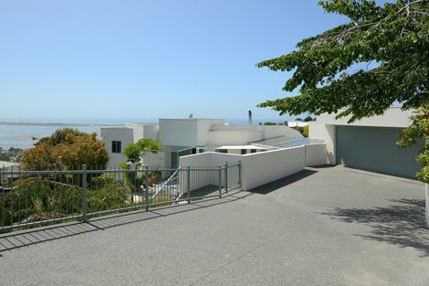 Photo of property in 185 Mount Pleasant Road, Mount Pleasant, Christchurch, 8081