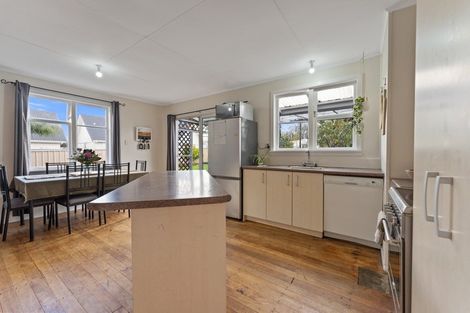 Photo of property in 8 London Street, Eltham, 4322