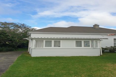Photo of property in 27 Tramway Road, Beach Haven, Auckland, 0626