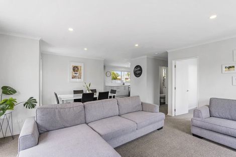 Photo of property in 3 Wildwood Avenue, Avonside, Christchurch, 8061