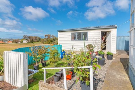 Photo of property in 27 Murch Place, Tawhero, Whanganui, 4500