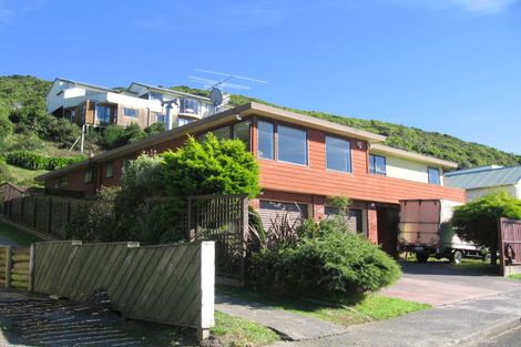 Photo of property in 43 Nalanda Crescent, Broadmeadows, Wellington, 6035