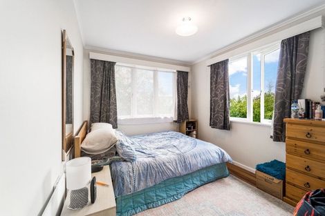 Photo of property in 4 Grainger Road, Te Atatu South, Auckland, 0610