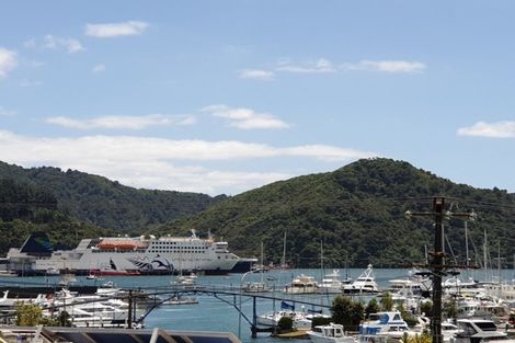 Photo of property in 1b Seaview Crescent, Picton, 7220