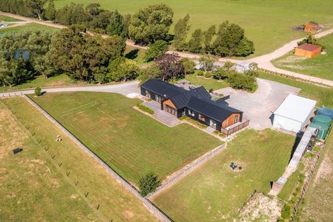 Photo of property in 106 Carters Line, Parkvale, Carterton, 5792