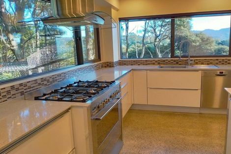 Photo of property in 154 Carter Road, Oratia, Auckland, 0604