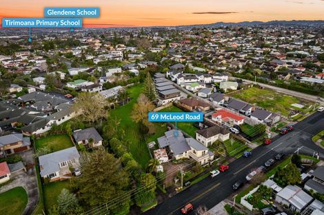 Photo of property in 69 Mcleod Road, Te Atatu South, Auckland, 0610