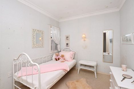 Photo of property in 19 Beverley Crescent, Hillcrest, Hamilton, 3216