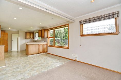 Photo of property in 77 Cutts Road, Russley, Christchurch, 8042