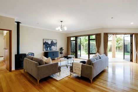 Photo of property in 65 Swayne Road, Cambridge, 3434