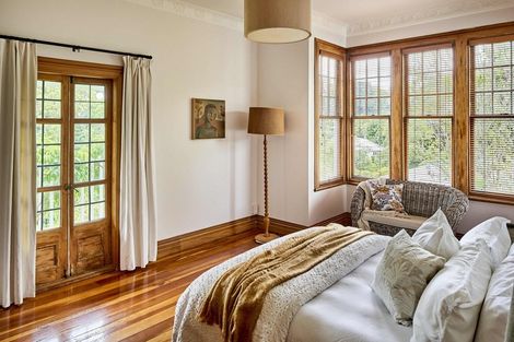 Photo of property in 122 Glenmore Street, Northland, Wellington, 6012