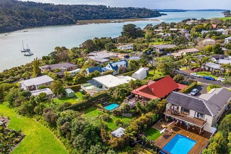 Photo of property in 12 Valerie Crescent, Okura, Albany, 0792